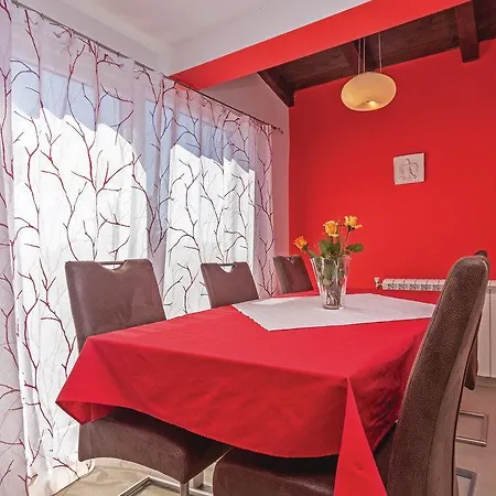 Maryann Apartman Vodnjan